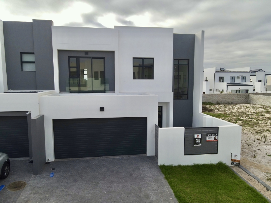 4 Bedroom Property for Sale in Sandown Western Cape